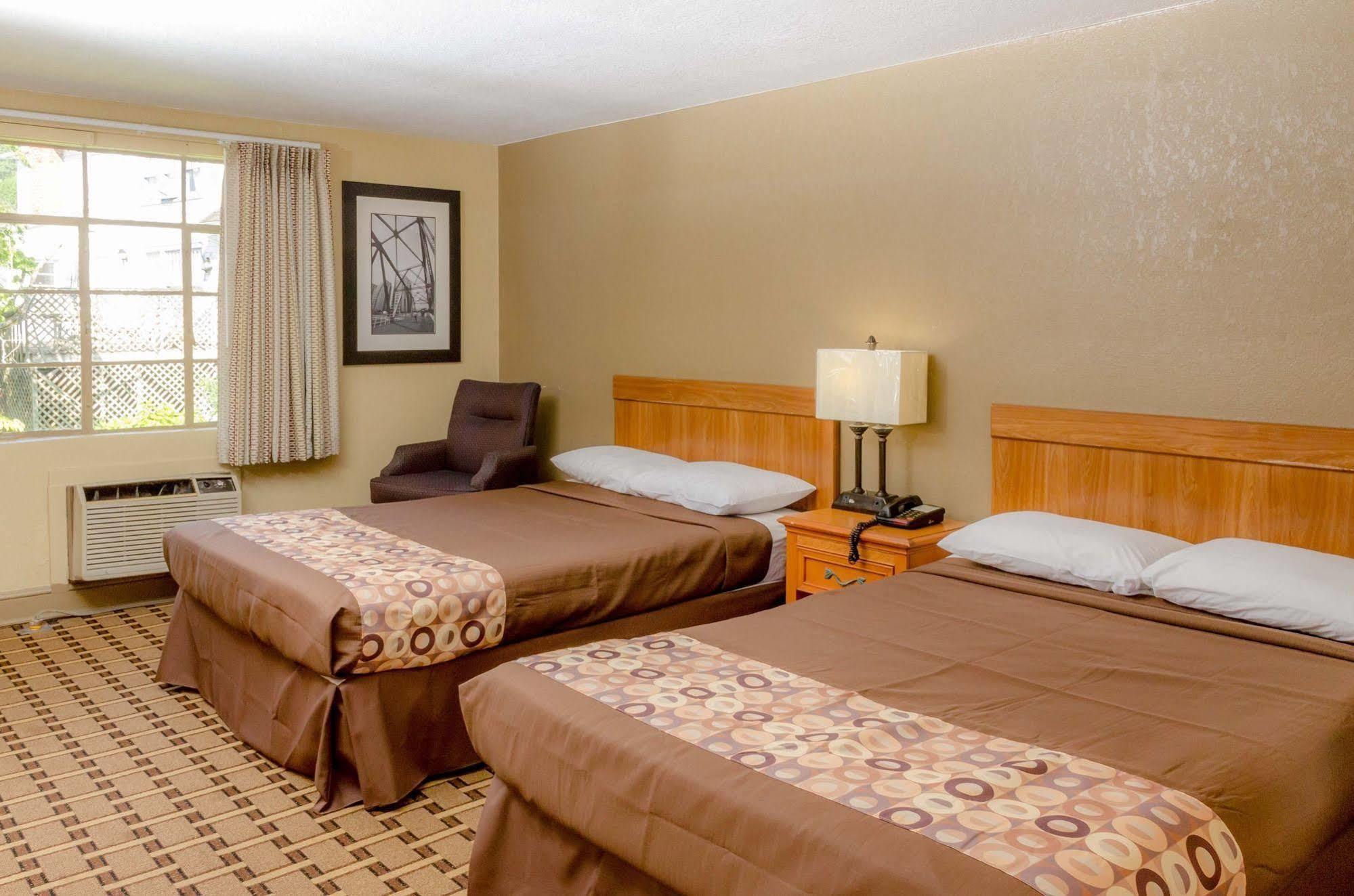Motel Relax - Bryson 2*